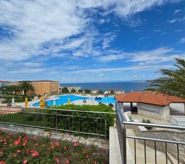Snižena cijena na 325.000 E. Umag, Crveni Vrh, Alberi apartman - cover