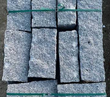 Granitno siva - cover