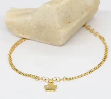 Srebrna narukvica Hattie - cover