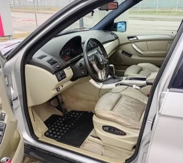 Bmw x5 3.0i - cover