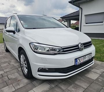 VW Touran 2,0 TDI - cover