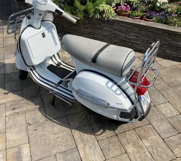 **PIAGGIO VESPA PX125, REGISTRIRAN**, 2005 god. - cover