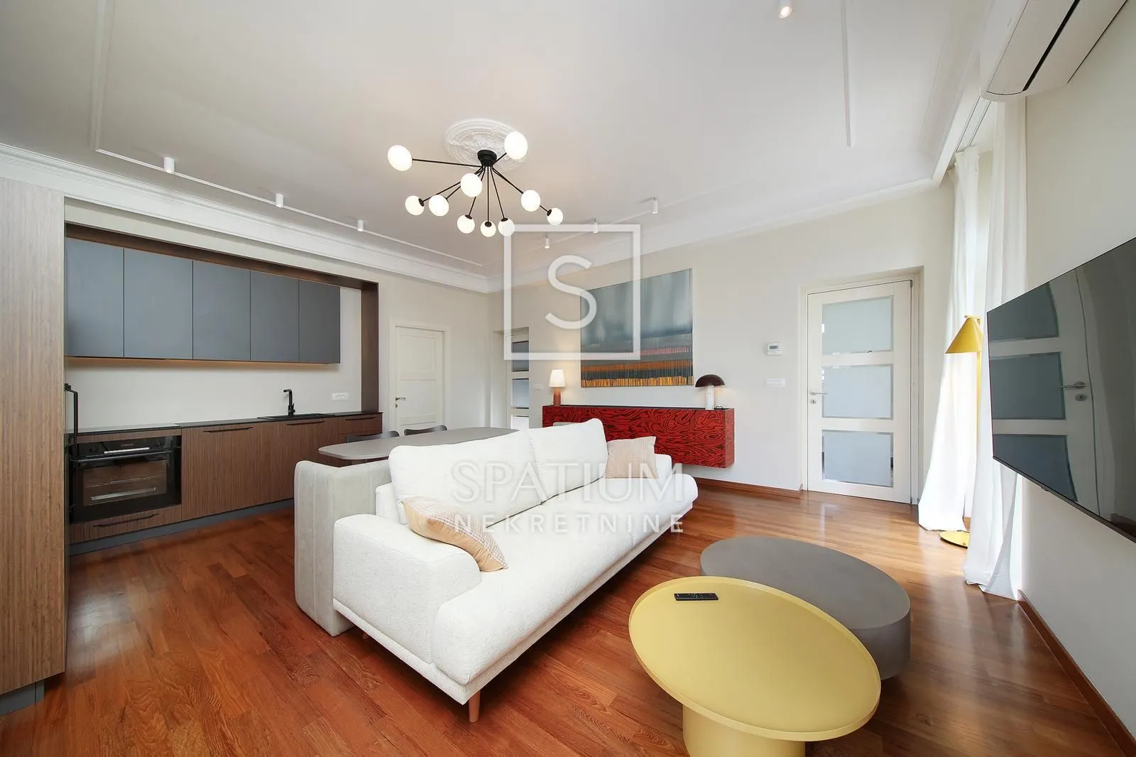 BELVEDER, TROSOBAN STAN I GARAŽA, SAMO U NAŠOJ PONUDI - cover