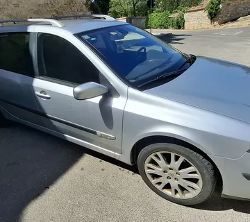 Renault Laguna 2.0 16v - cover