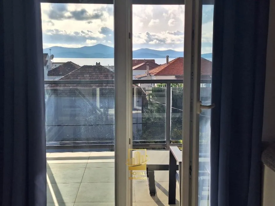 Stan: Zadar-Brodarica, četverosobni 104 m2 sa pogledom na more, 2. kat - cover