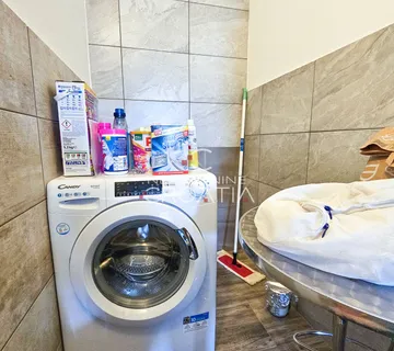 DONJE LADANJE: NOVOUREĐENA, 12 km od VARAŽDINA! - cover