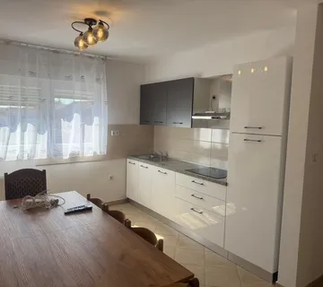 Smještaj za 8 radnika - Sesvetski Kraljevac - cover