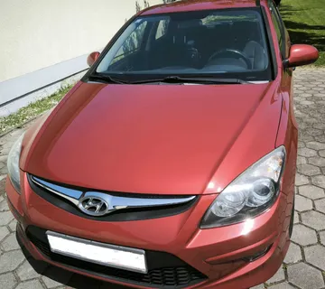 HYUNDAI I30 1,4 DOHC - cover