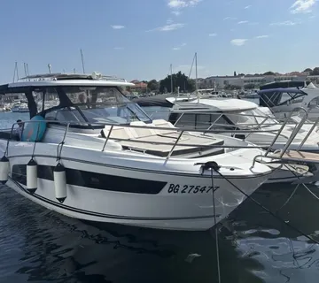 JEANNEAU CAP CAMRAT 10. 5 WA U ODLIČNOM STANJU - cover