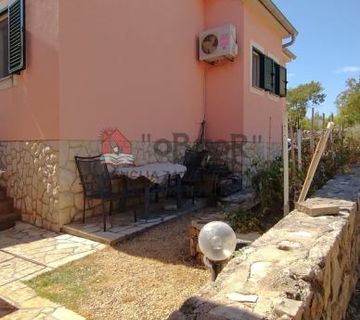 Pridraga-visoka prizemnica s pogledom na more - cover