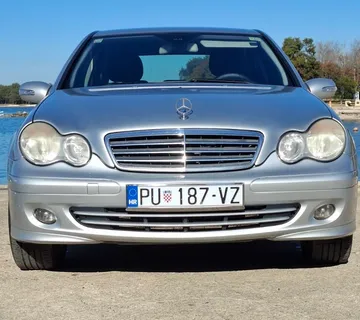 Mercedes C-klasa 200 Classic, 2006.g. reg10/2026, eurokuka, tempomat - cover