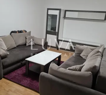 Poreč, Novo naselje, trosobni stan s balkonom za najam u blizini mora - cover