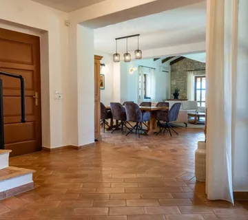 SVETI LOVREČ HERAKI-RUSTIKALNA VILA NA PRODAJI (prodaja) - cover