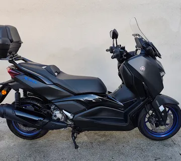 Yamaha Xmax 300, 2025 godina - cover