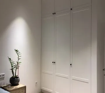 Garderobni ormar - cover