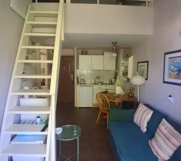 ČERVAR PORAT-DVOETAŽNI STAN NA PRODAJI (prodaja) - cover