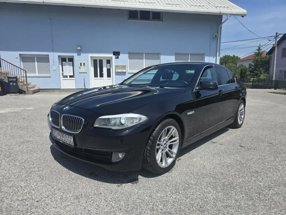 BMW serija 5 520d automatik - cover