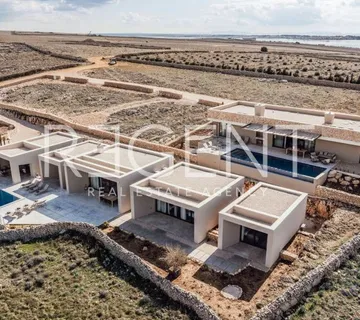 Pag, Povljana - Luksuzna villa s grijanim bazenom i pogledom na more - cover