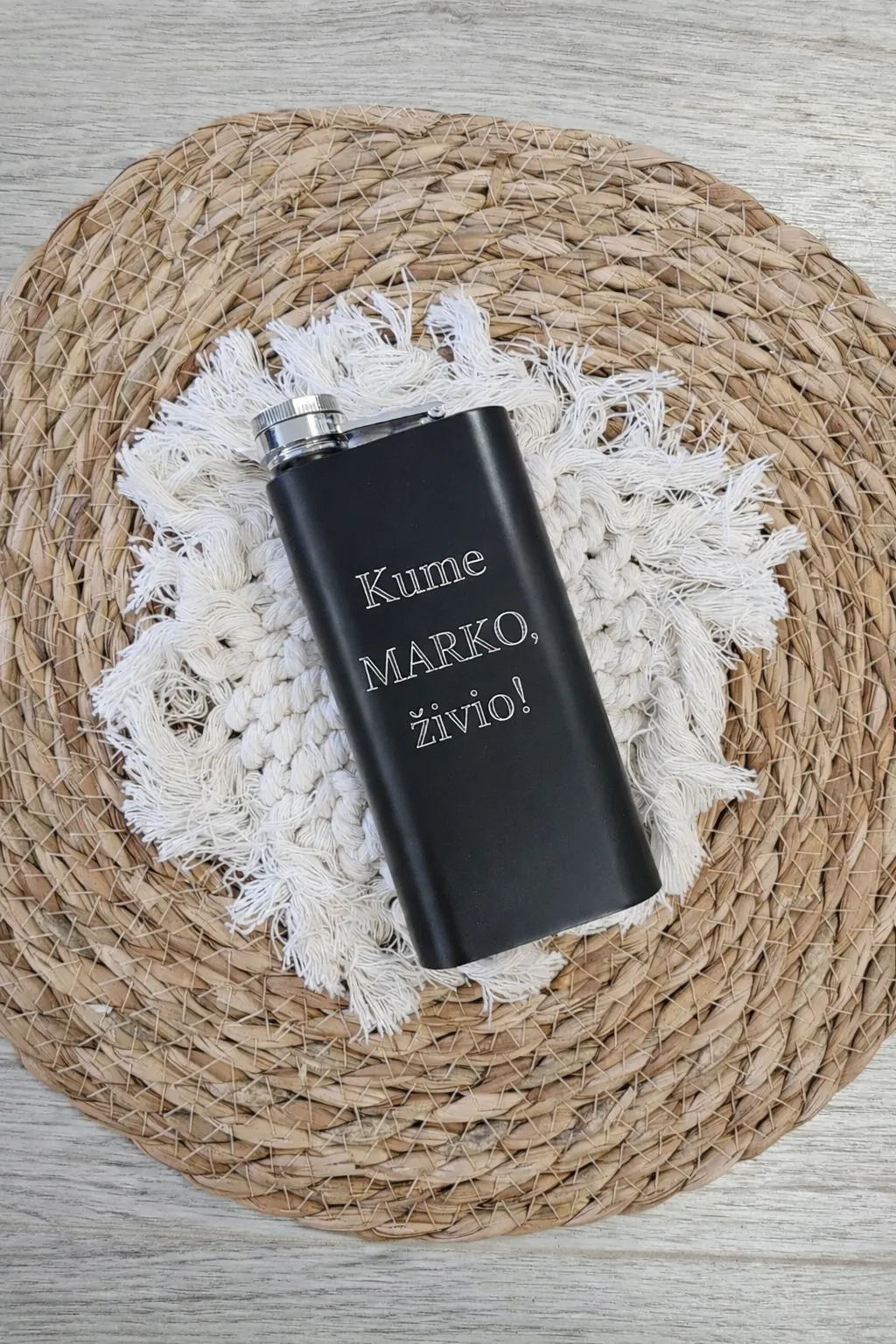 Pljoska slim (crna) - cover