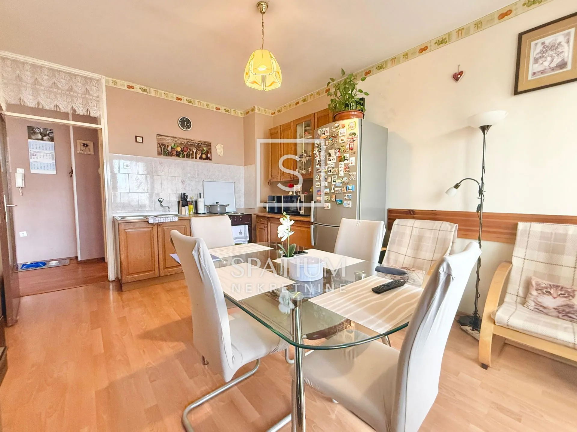 TURNIĆ, SAMO U NAŠOJ PONUDI, DVOSOBAN STAN JUŽNE ORIJENTACIJE - cover