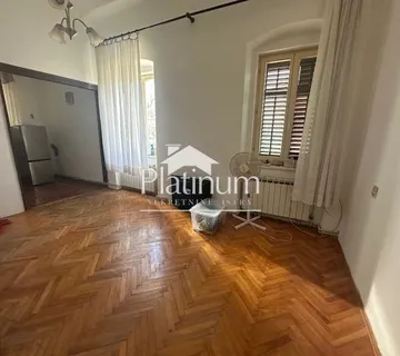 Pula, Veruda, stan u austrougarskoj vili, 75m2, 2SS+DB, I.kat, garaža, - cover