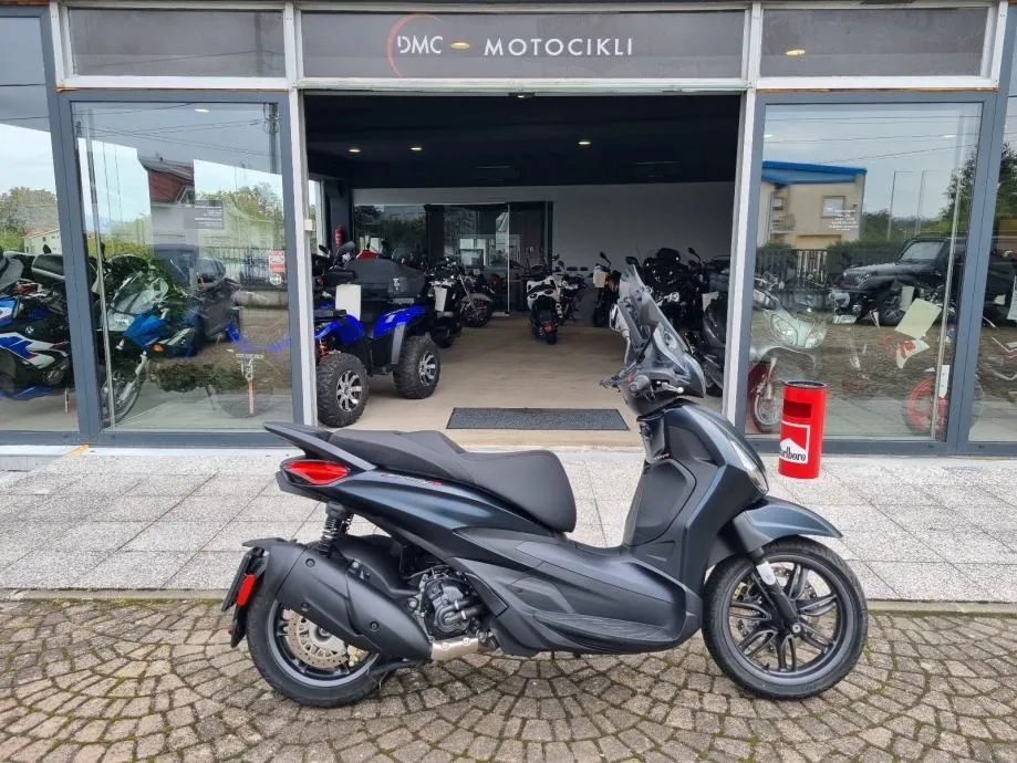 Piaggio BEVERLY 300 S HPE ABS TCS, A2 KATEGORIJA, S GARANCIJOM, 2022 - cover