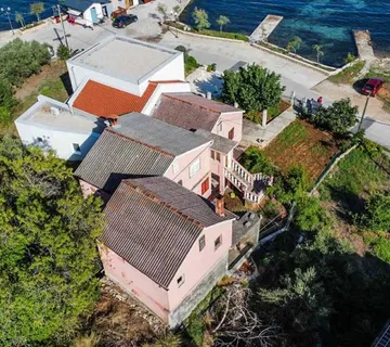 OTOK UGLJAN, LUKORAN – PRVI RED DO MORA (prodaja) - cover