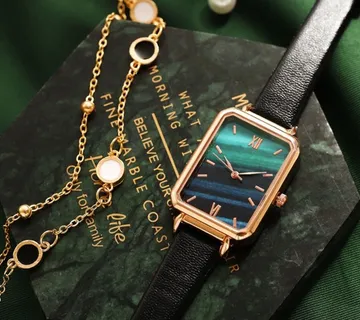 Ženski sat i narukvica - Mrs. Green - cover