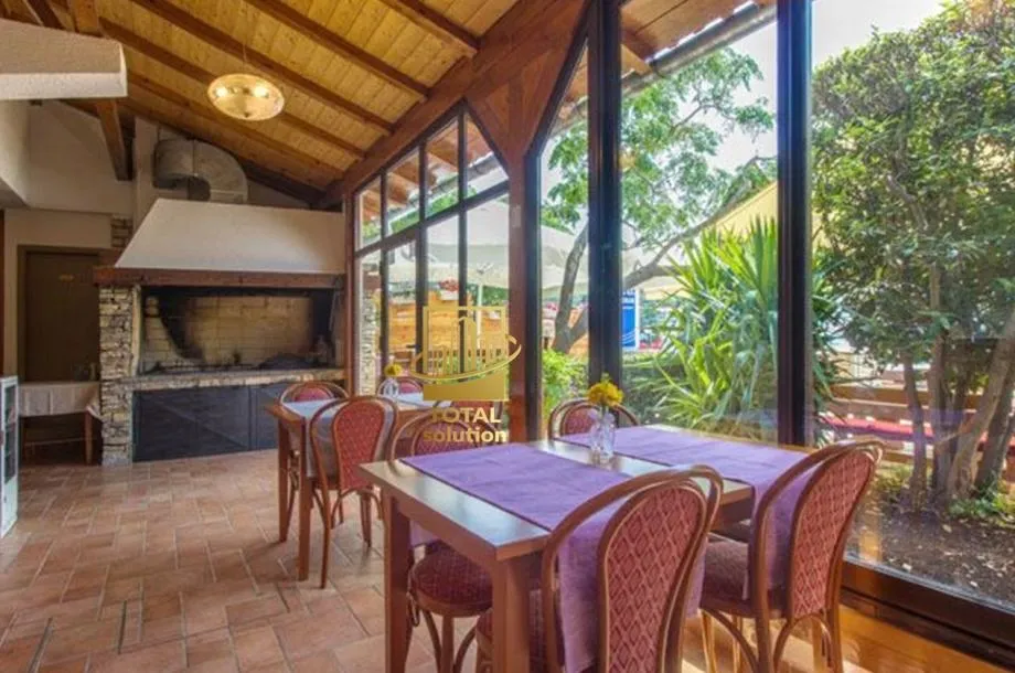 Otok Murter, uz more- 1. red- uhodani hotel sa tri zvjezdice 850 m2!!! - cover