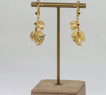 Srebrne naušnice Amelia - cover