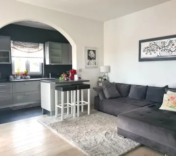 Kuća: Sali, 470.00 m2 (prodaja) - cover