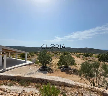 Vila s panoramskim pogledom na more 400 m2, na zemljištu od 20.000 m2 - cover