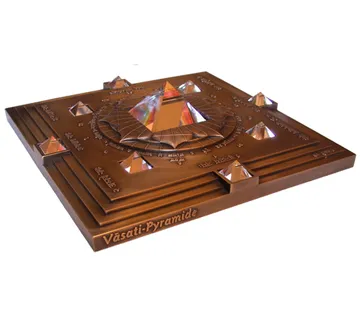 Vasati piramida bronca - cover