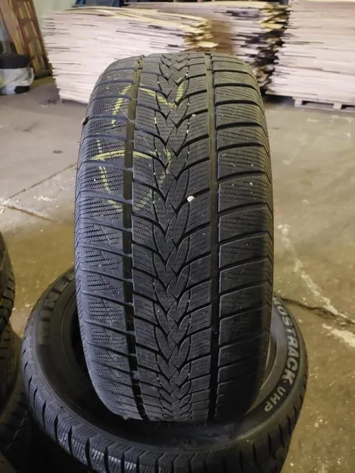 Gume zimske Minerva 235/45/19 4 kom. - cover