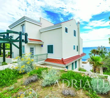 LUKSUZNA VILA, 5 m OD MORA - TOP POZICIJA! PAG - KOŠLJUN - cover