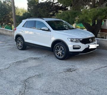 VW T-ROC, 1,6 TDI, 41000 km, stanje: NOVO! - cover