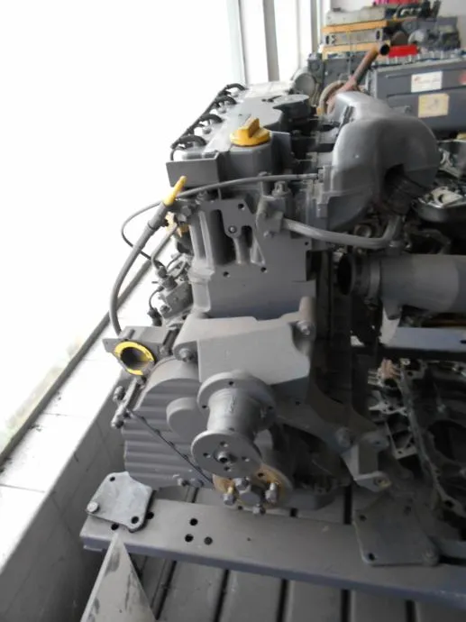 Motor DEUTZ Generalno uređeni BF4M2011 - cover