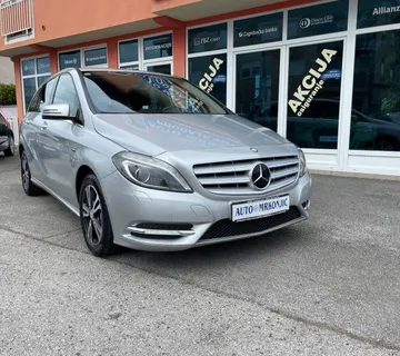 MERCEDES B 200 BLUEEFFICIENCY *AUTOMATIK*NAVIGACIJA*KAMERA* - cover