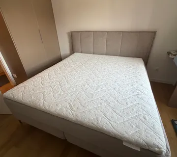 Boxspring krevet - cover