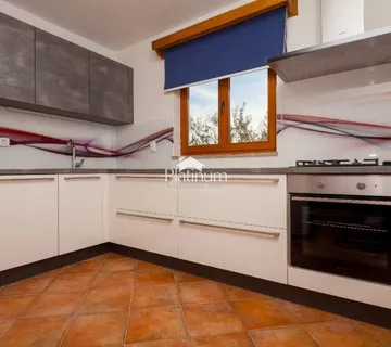 Istra, Banjole, kuća za odmor s velikim bazenom (prodaja) - cover