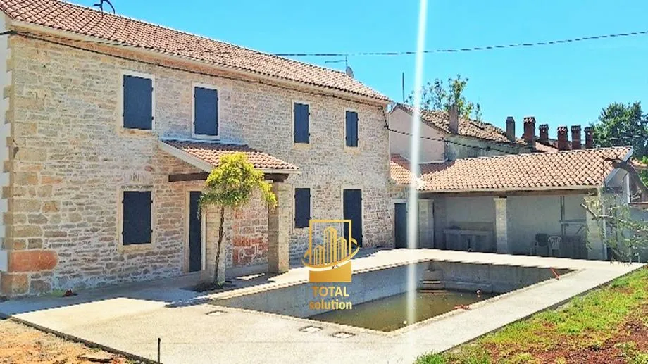 Istra, Barban, obnovljena stancija 180 m2 sa bazenom, okućnica 2000 m2 - cover