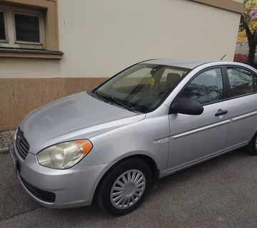 Hyundai Accent 1,4 GL 2009god ODRAĐEN VELIKI SERVIS NOVE HANKOOK GUME  - cover