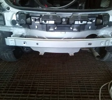 Citroen C3 zadnja greda branika 2016 god - cover