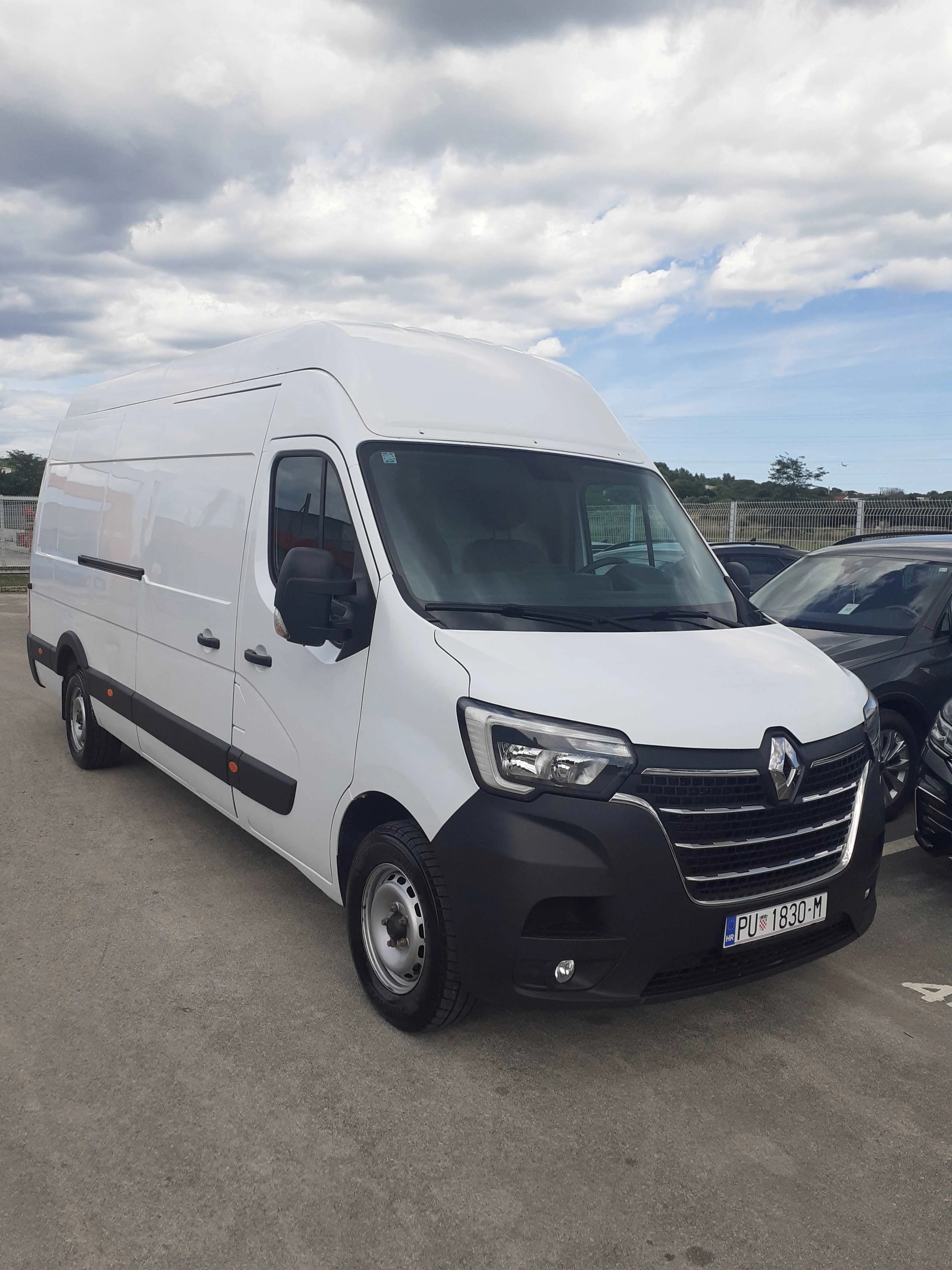 Renault Master 2,3 DCI, L4H3, 2022. god, reg. 10/2026, nije u PDV-u - cover