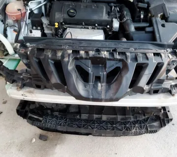 PEUGEOT 308 08-13 SREDNJI NOSAC BRANIKA - cover