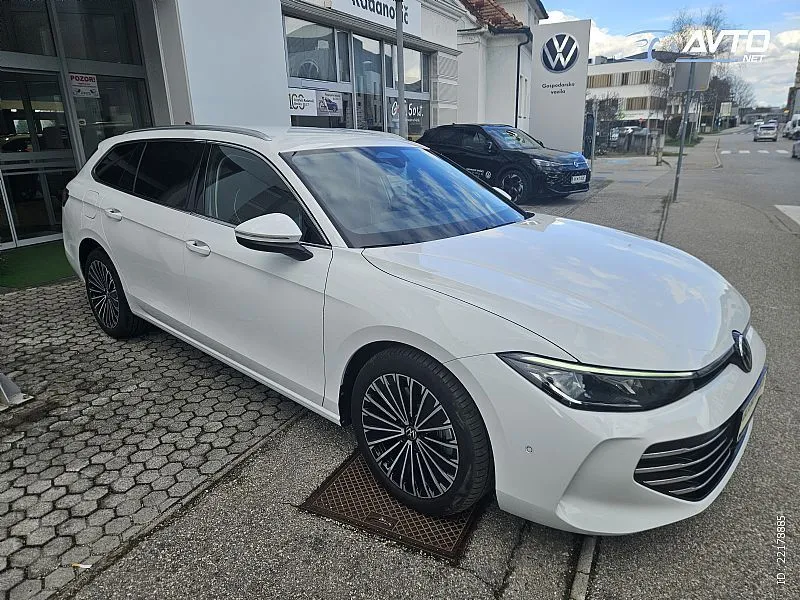 Volkswagen Passat Variant 1.5 TSI eHybrid Elegance DSG - cover