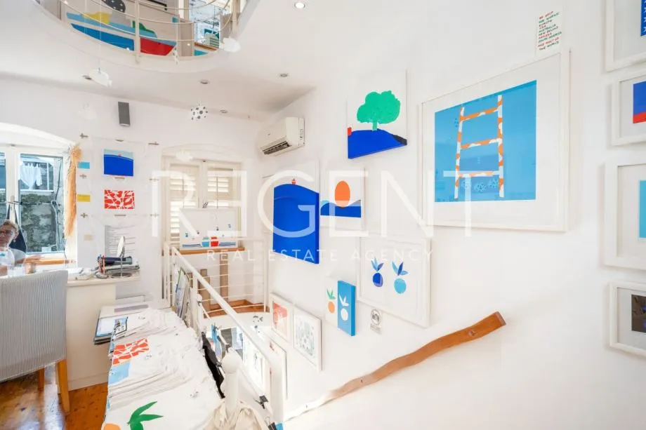 Split, Centar - Kamena kuća u Dioklecijanovoj palači 75 m2 - cover