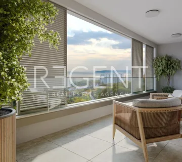 Split, Duilovo - Trosoban stan sa dva natkrivena balkona - cover