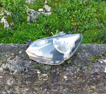 VW UP 2015 LIJEVI FAR - cover