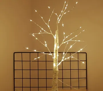 Dekorativno drvce sa LED rasvjetom - cover